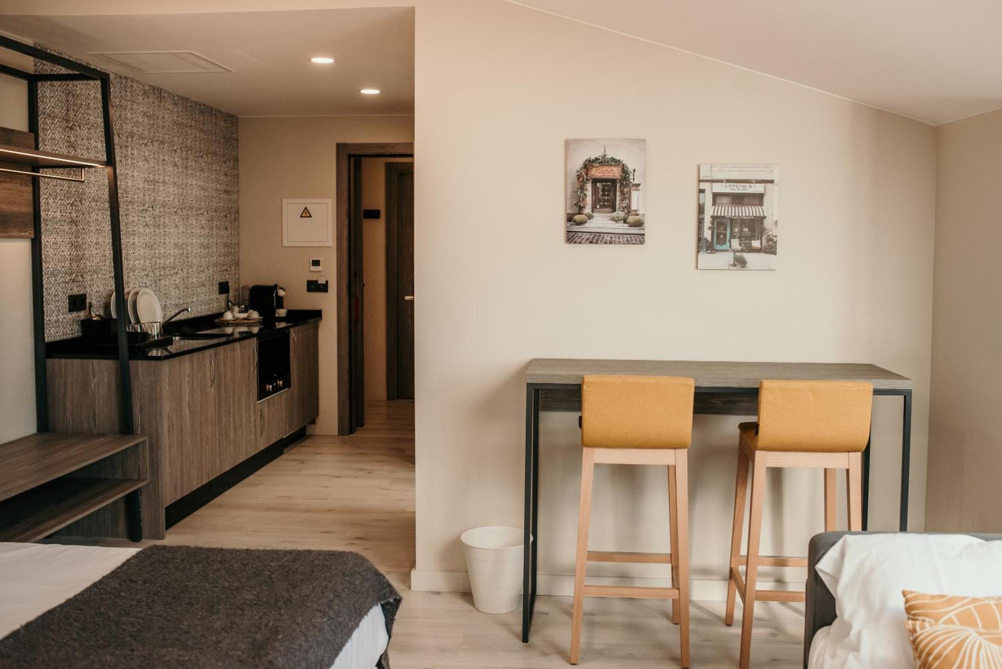 Hotel Lux Melide Esterno foto