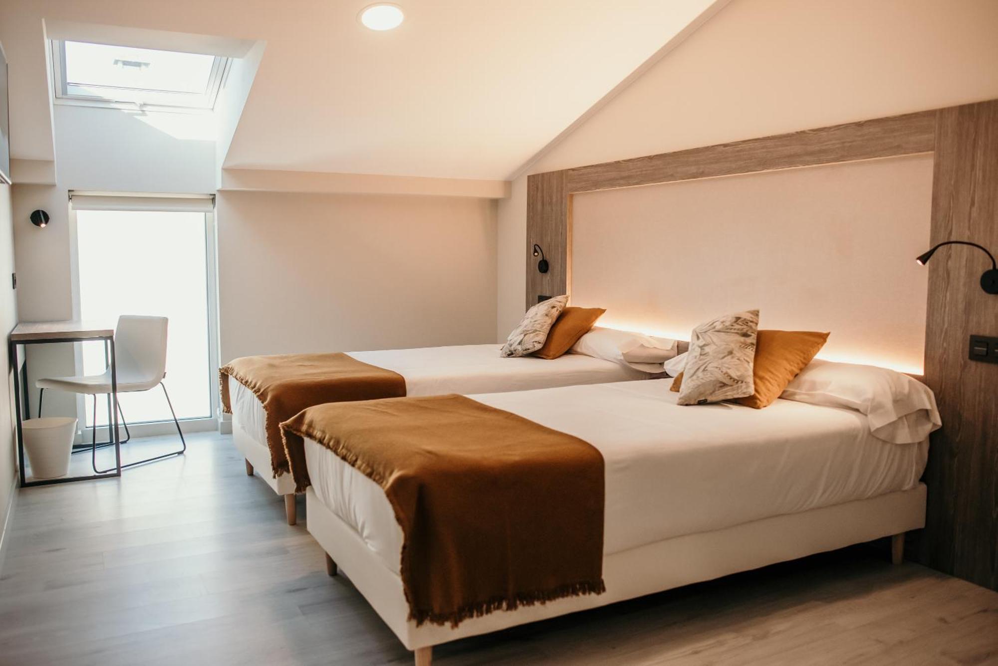 Hotel Lux Melide Esterno foto