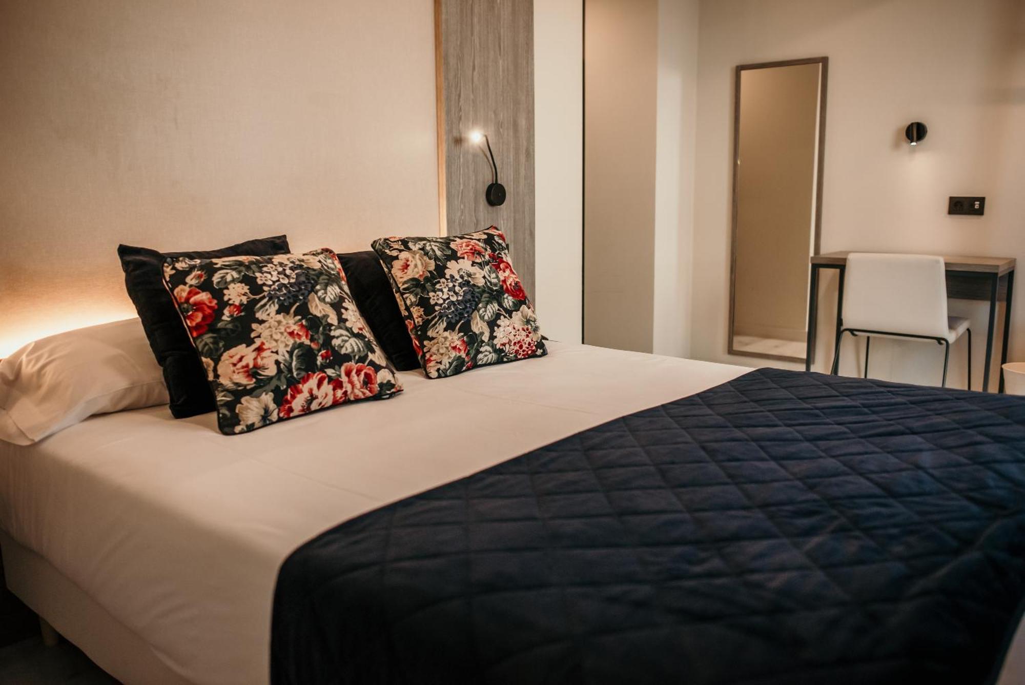 Hotel Lux Melide Esterno foto