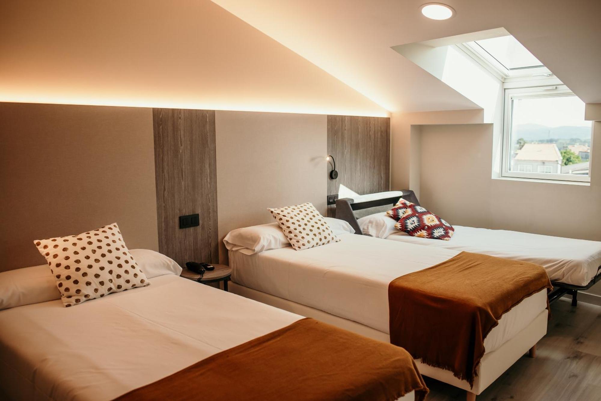 Hotel Lux Melide Esterno foto